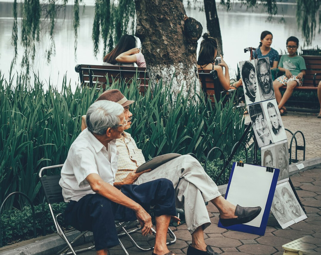 elderly people sharing stories